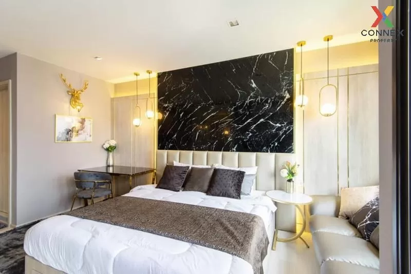 FOR RENT condo , Life One Wireless , nice view , high floor , BTS