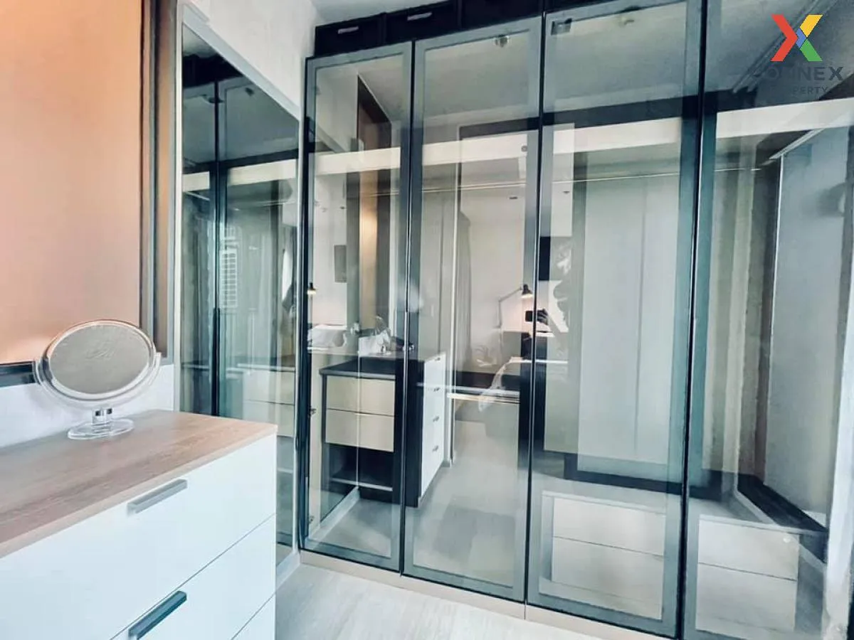 FOR RENT condo , Life One Wireless , nice view , high floor , BTS 2