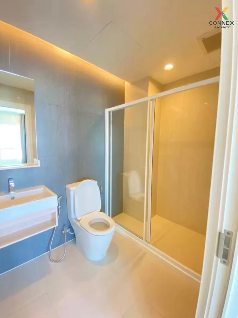 FOR RENT condo , The Key Sathorn - Charoenrat , high floor , BTS-