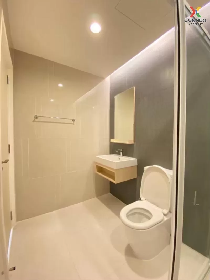 FOR RENT condo , The Key Sathorn - Charoenrat , high floor , BTS-