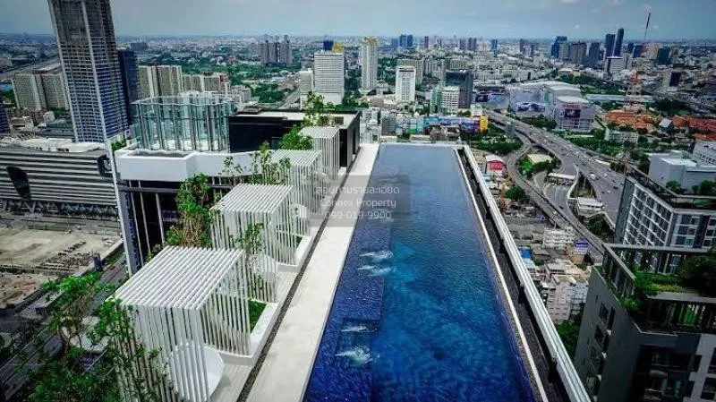 FOR SALE condo , Life Asoke-Rama 9 , nice view , high floor , riv