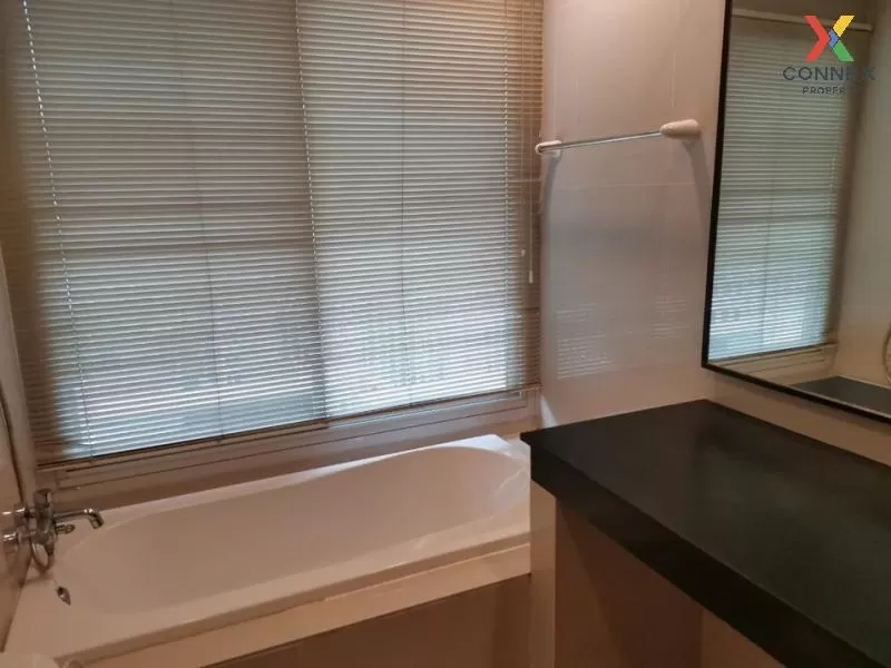 FOR RENT condo , Noble Ora Sukhumvit 55 , nice view , wide fronta