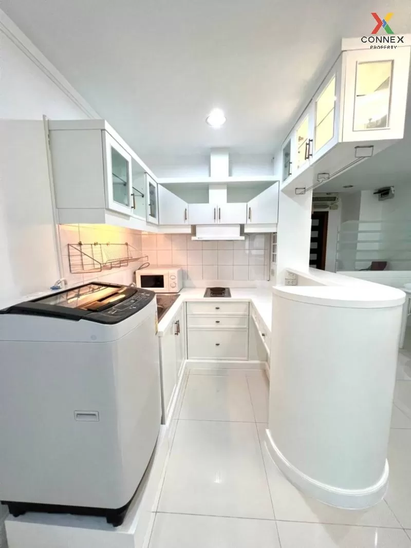 FOR RENT condo , Supalai Place Sukhumvit 39 , BTS-Phrom Phong , K