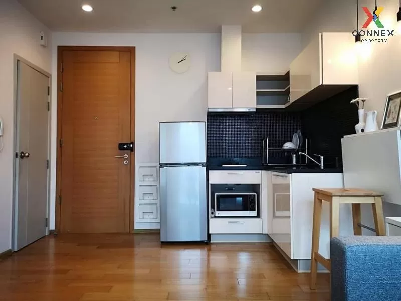 FOR RENT condo , Fuse Sathorn - Taksin , nice view , high floor , 4