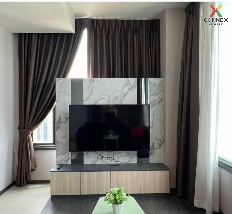 FOR RENT condo , EDGE Sukhumvit 23 , nice view , high floor , BTS 2