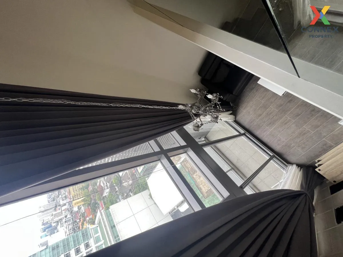 FOR RENT condo , The Lofts Ekkamai , nice view , BTS-Ekkamai , Ph 4