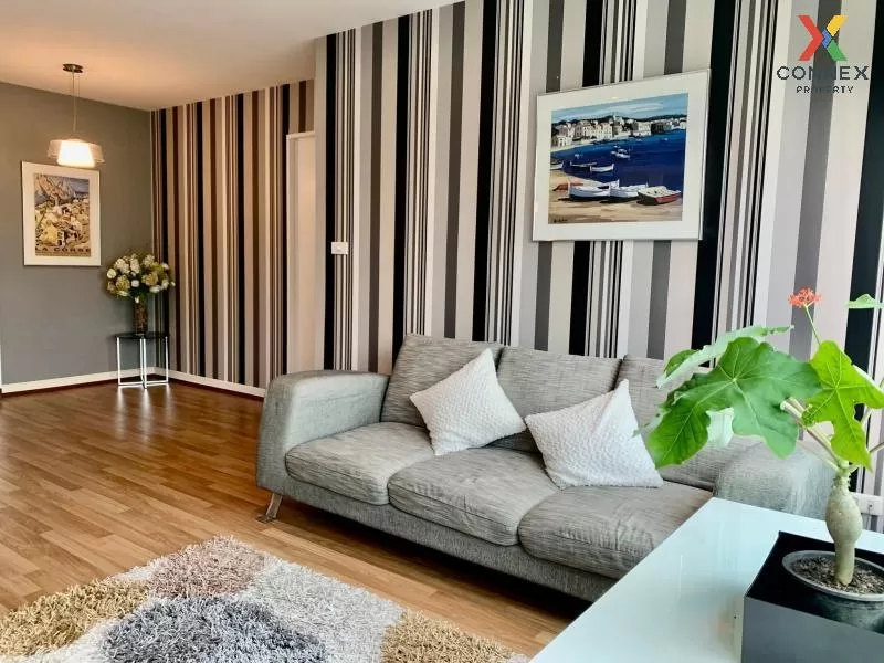 FOR RENT condo , Condo One Sukhumvit 67 , nice view , BTS-Phra Kh 3