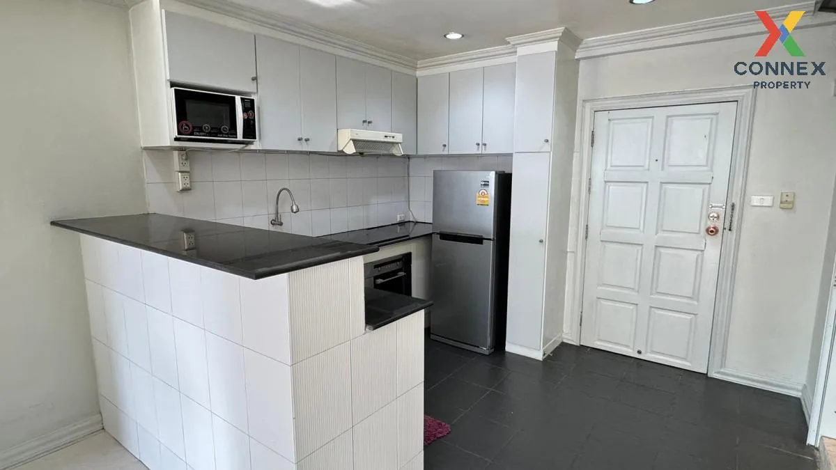 FOR RENT condo , Saranjai Mansion , nice view , high floor , BTS- 4