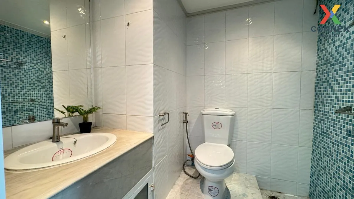 FOR RENT condo , Saranjai Mansion , nice view , high floor , BTS-