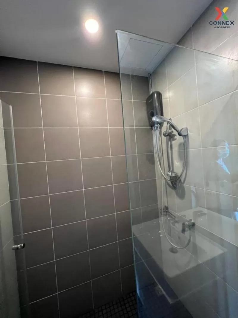 FOR RENT condo , Ideo O2 , high floor , BTS-Bang Na , Bang Na , B