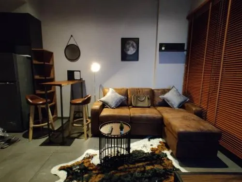 เช่าคอนโด  เดอะ ลอฟท์ อโศก MRT-เพชรบุรี คลองเตยเหนือ เขต วัฒนา กรุงเทพ CX-06776