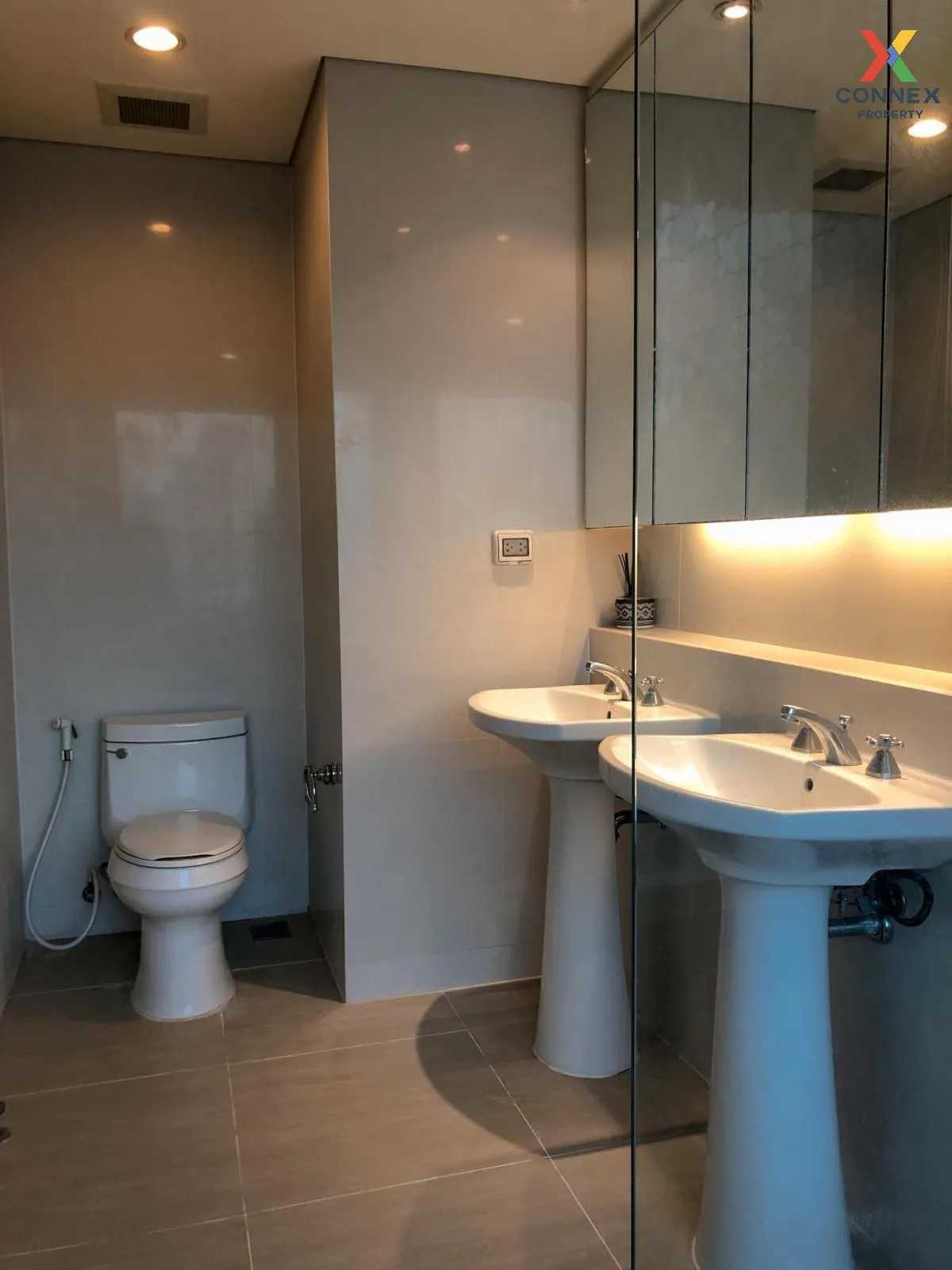 FOR RENT condo , Aguston Sukhumvit 22 , BTS-Phrom Phong , Khlong 