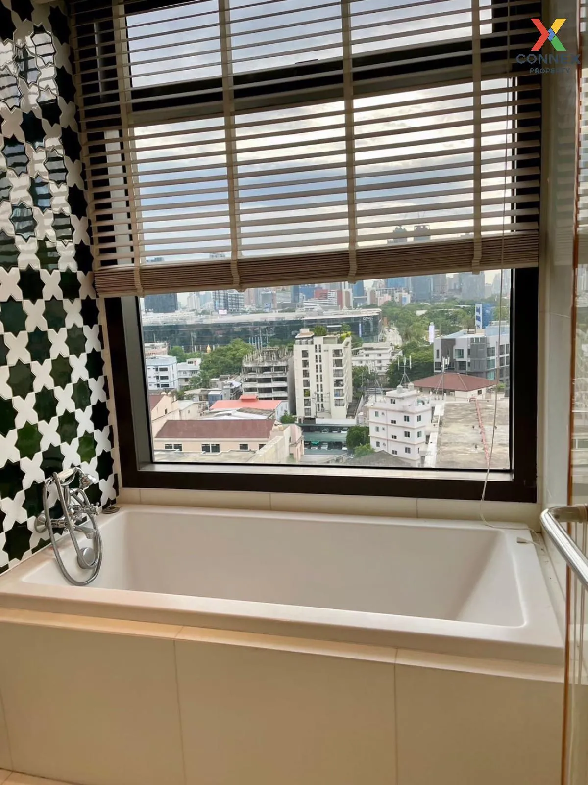 เช่าคอนโด  ออกัสตัน สุขุมวิท 22 BTS-พร้อมพงษ์ คลองตัน เขต คลองเตย