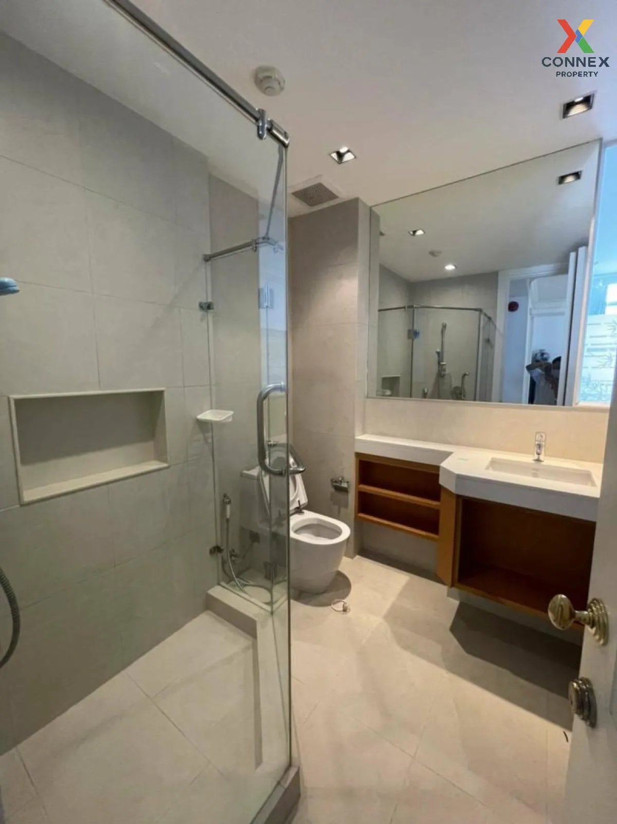 เช่าคอนโด  แอทธินี เรสซิเดนซ์ BTS-เพลินจิต ลุมพินี เขต ปทุมวัน กร