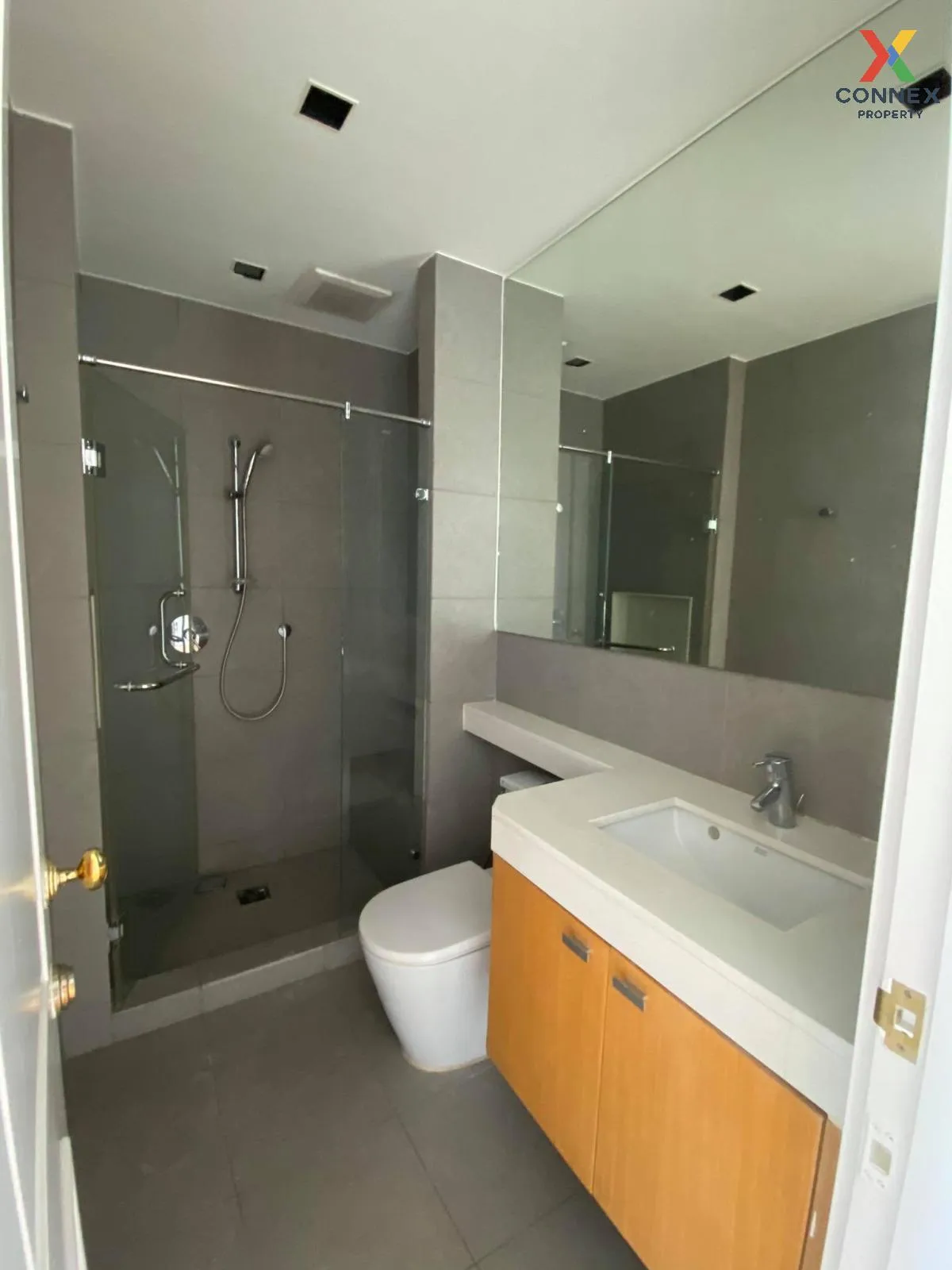 FOR RENT condo , Athenee Residence , BTS-Phloen Chit , Lumpini , 