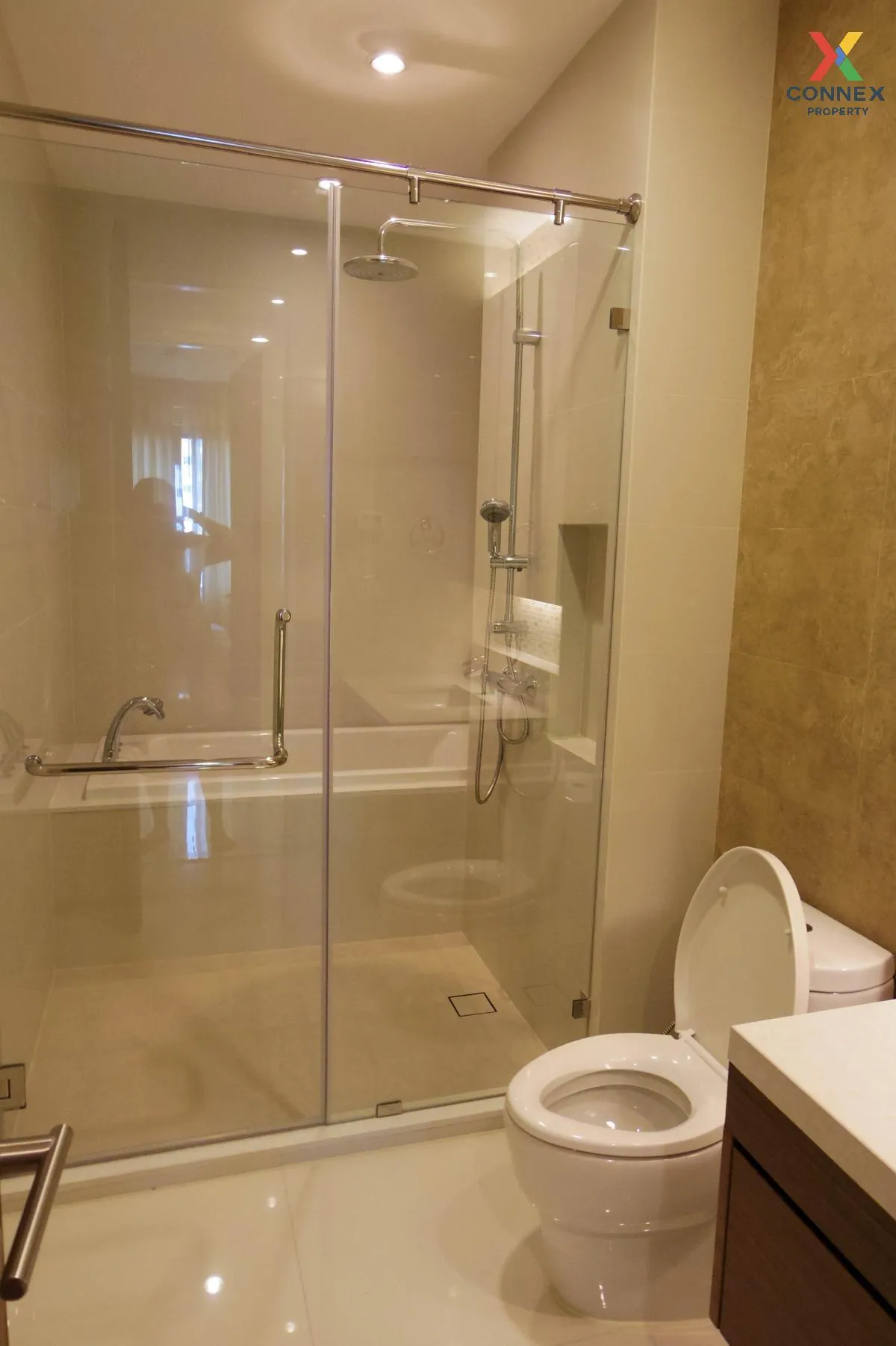 FOR RENT condo , Bright Sukhumvit 24 , BTS-Phrom Phong , Khlong T