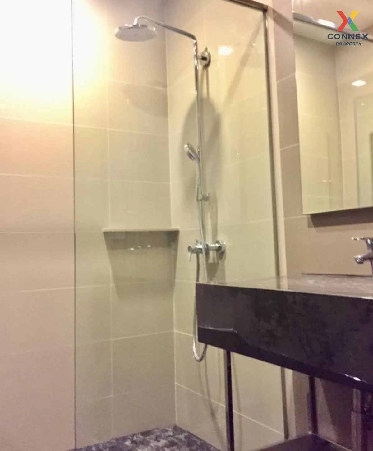 FOR RENT condo , EDGE Sukhumvit 23 , BTS-Asok , Khlong Toei Nuea 