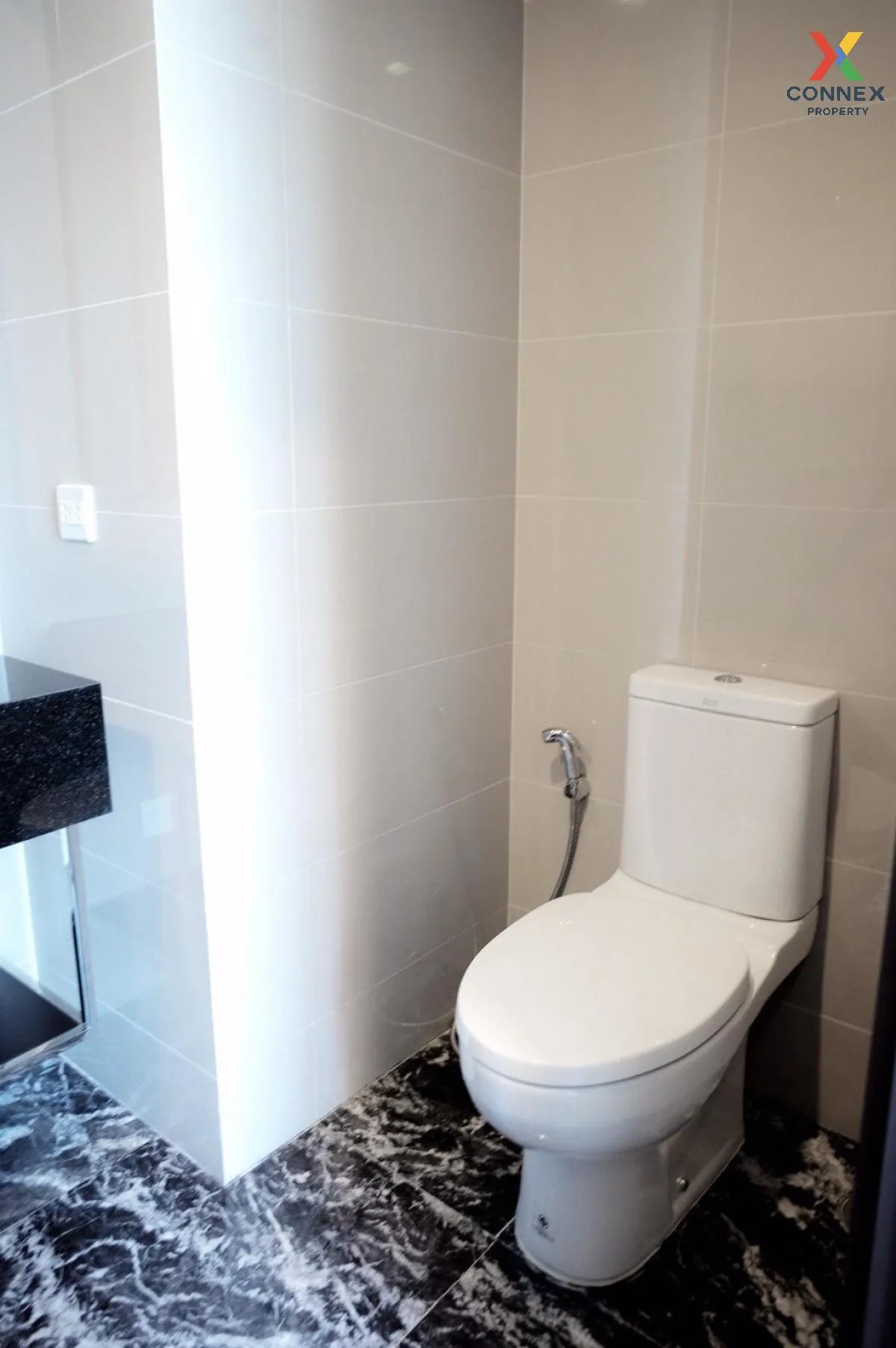 FOR RENT condo , EDGE Sukhumvit 23 , BTS-Asok , Khlong Toei Nuea 