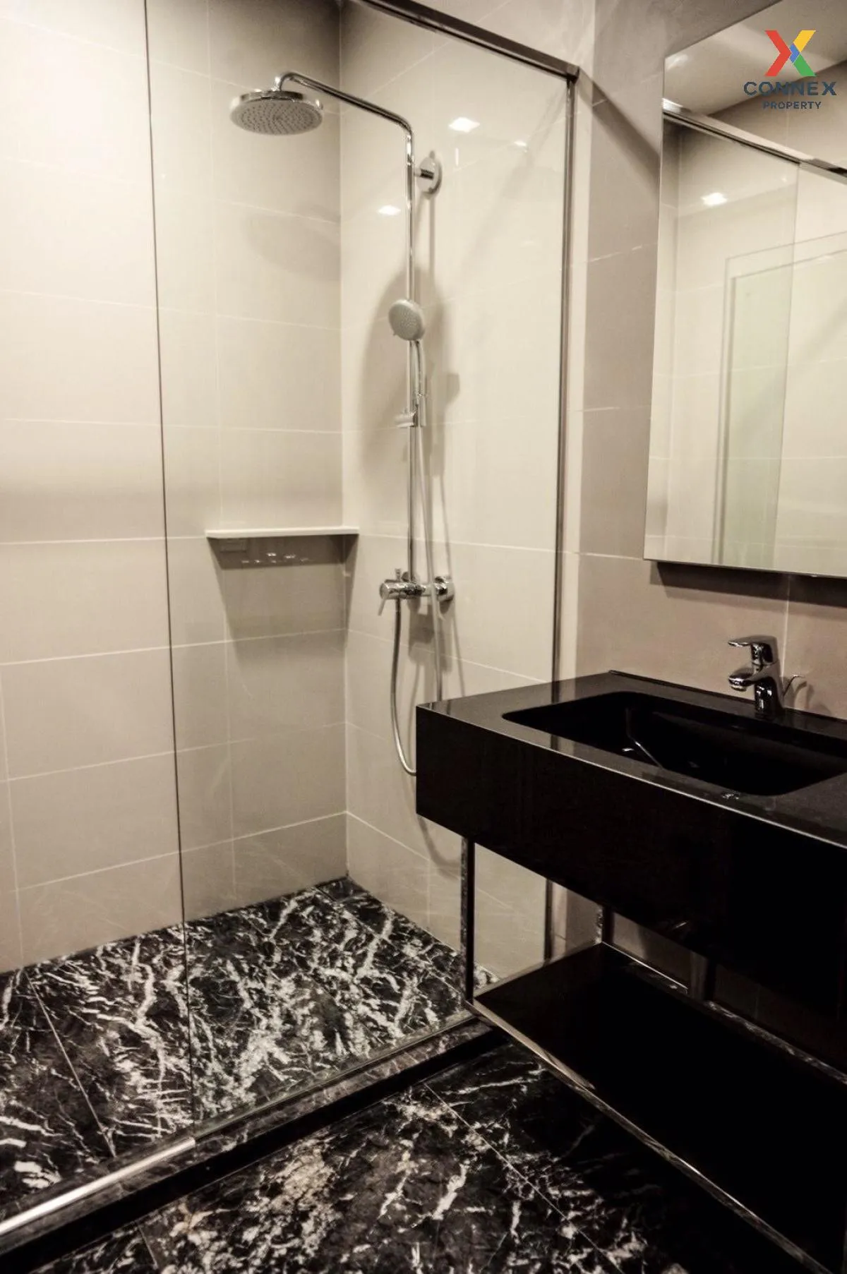 FOR RENT condo , EDGE Sukhumvit 23 , BTS-Asok , Khlong Toei Nuea 