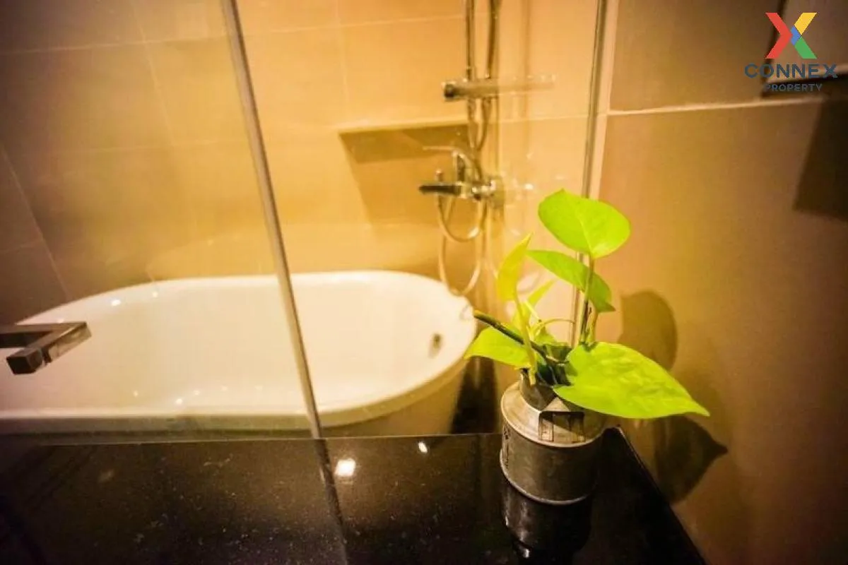 FOR RENT condo , EDGE Sukhumvit 23 , BTS-Asok , Khlong Toei Nuea 