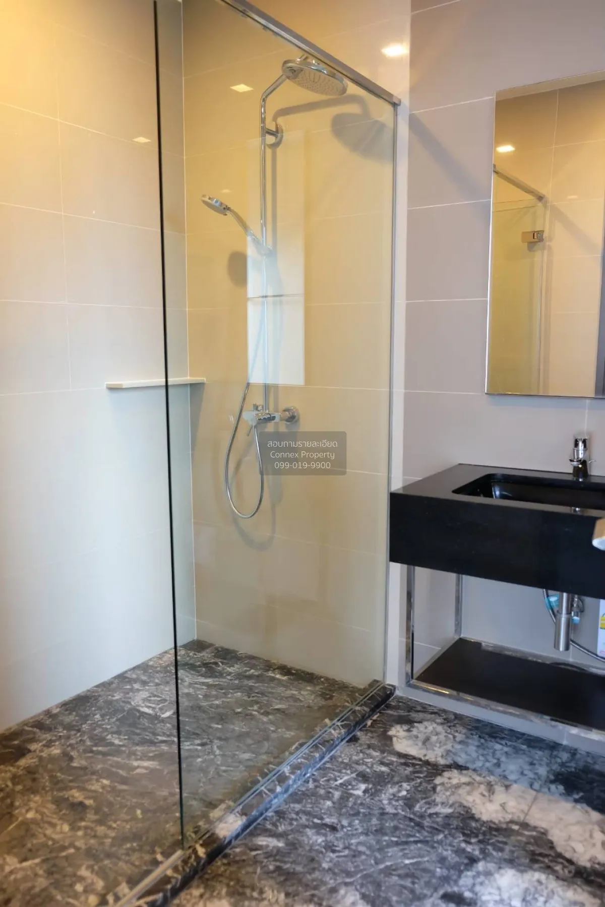 FOR SALE condo , EDGE Sukhumvit 23 , BTS-Asok , Khlong Toei Nuea 