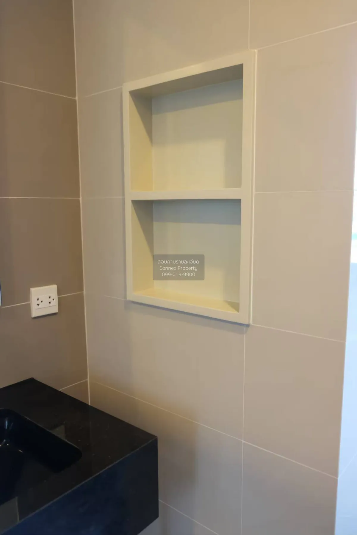 FOR SALE condo , EDGE Sukhumvit 23 , BTS-Asok , Khlong Toei Nuea 