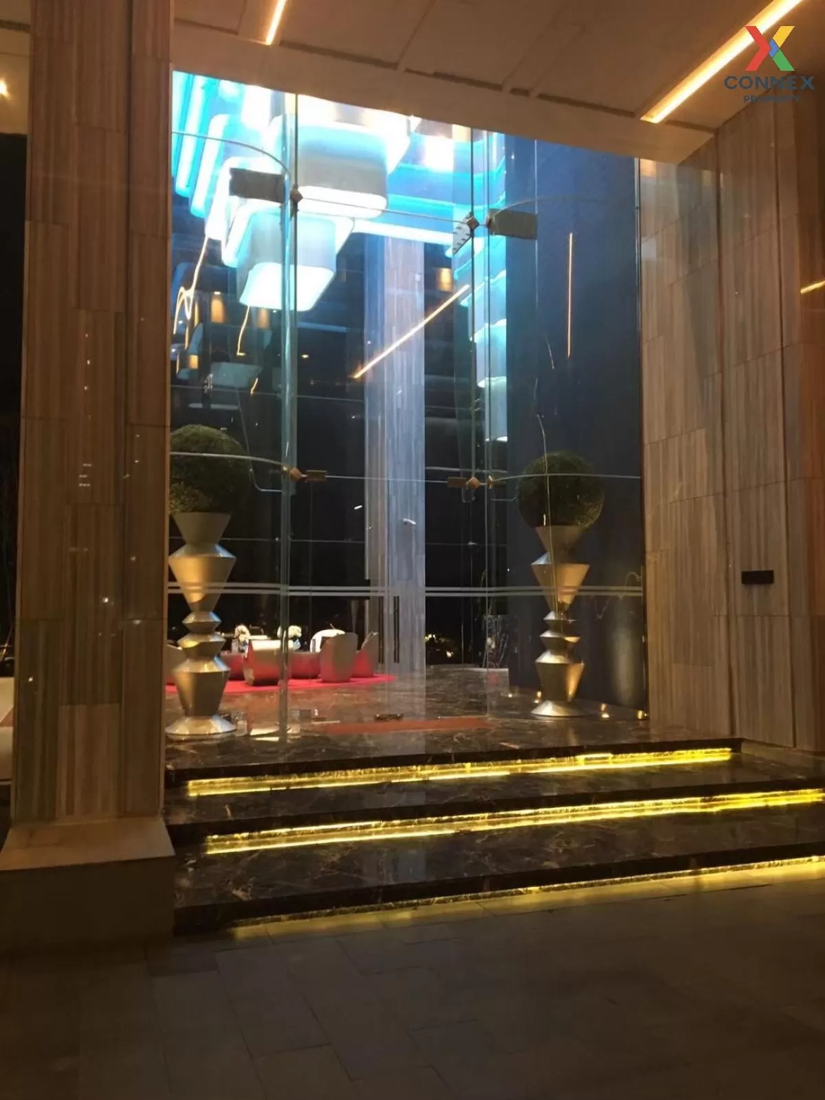 FOR RENT condo , EDGE Sukhumvit 23 , BTS-Asok , Khlong Toei Nuea 