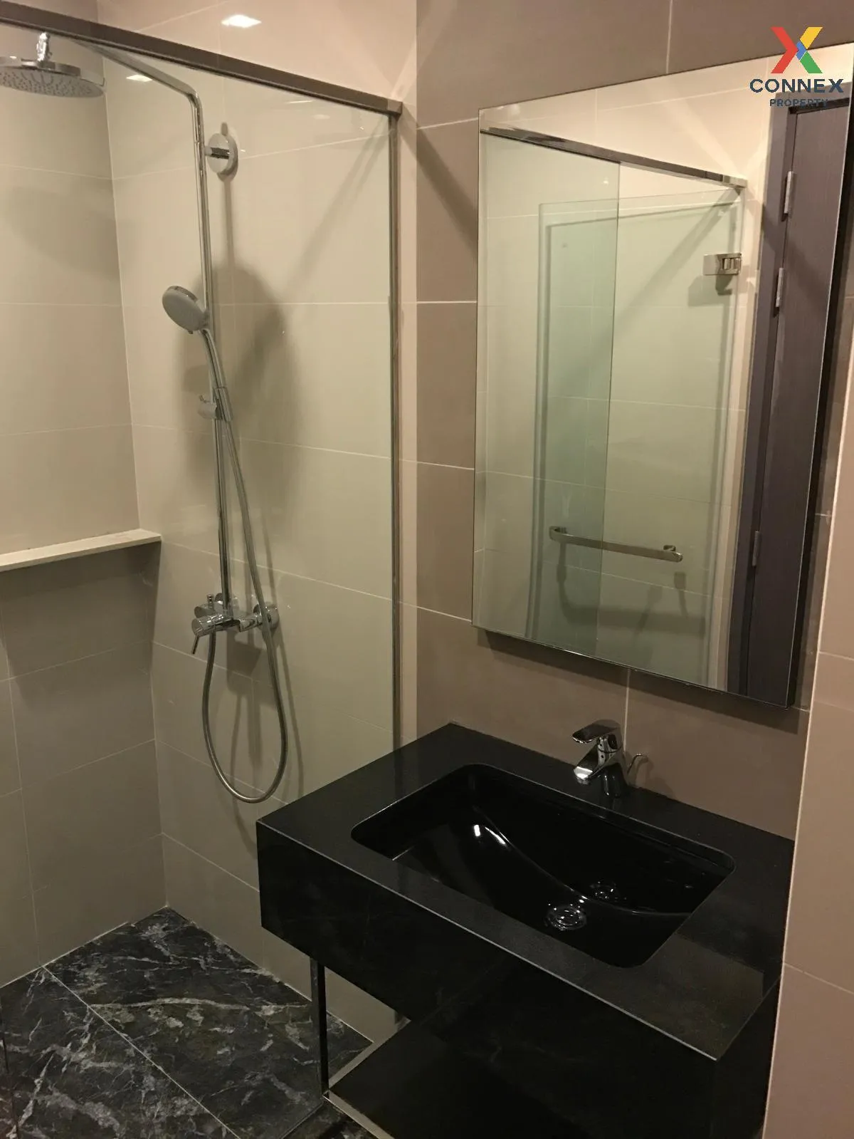 FOR RENT condo , EDGE Sukhumvit 23 , BTS-Asok , Khlong Toei Nuea  FOR RENT condo , EDGE Sukhumvit 23 , BTS-Asok , Khlong Toei Nuea