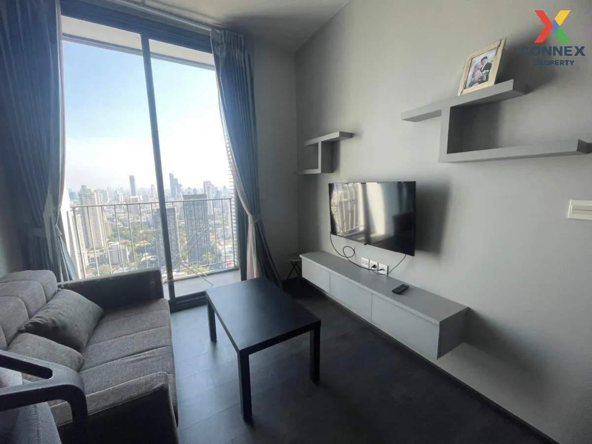 FOR RENT condo , EDGE Sukhumvit 23 , BTS-Asok , Khlong Toei Nuea  4