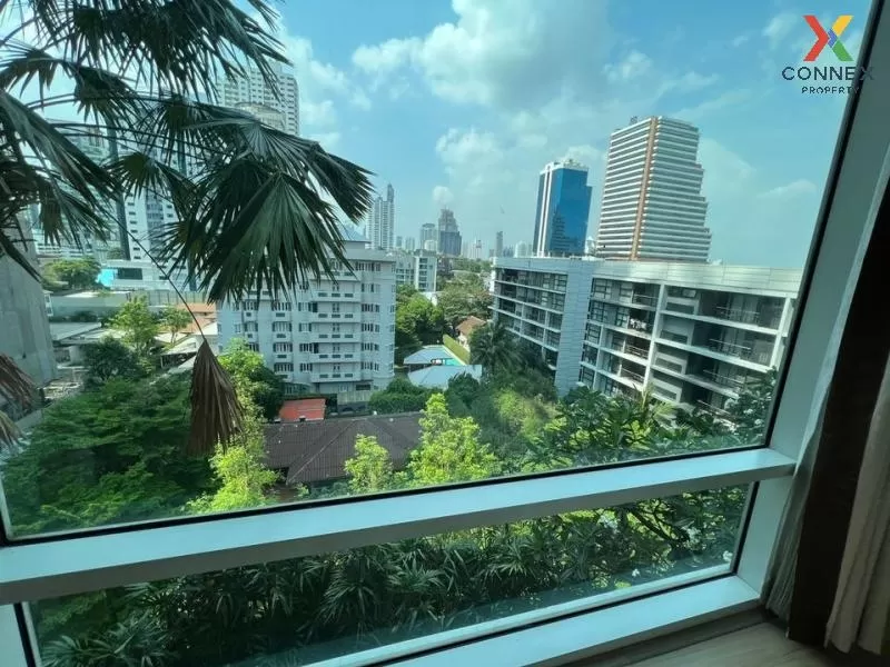 FOR RENT condo , Fullerton Sukhumvit , nice view , BTS-Ekkamai , 