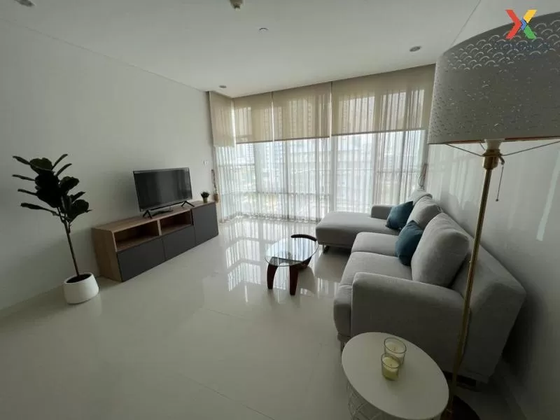 FOR RENT condo , Fullerton Sukhumvit , nice view , BTS-Ekkamai ,  4