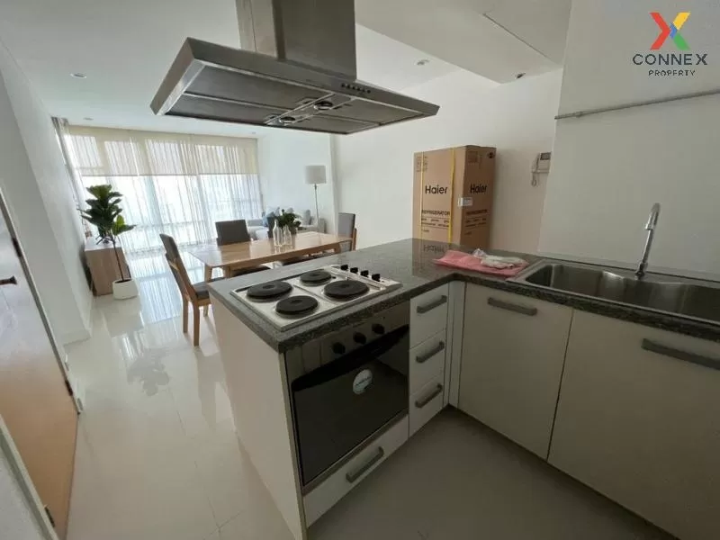 FOR RENT condo , Fullerton Sukhumvit , nice view , BTS-Ekkamai , 