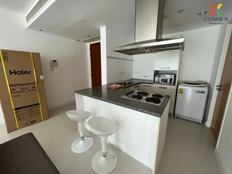 FOR RENT condo , Fullerton Sukhumvit , nice view , BTS-Ekkamai , 