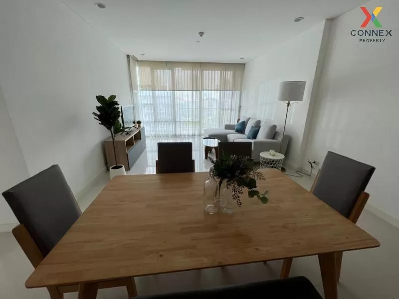 FOR RENT condo , Fullerton Sukhumvit , nice view , BTS-Ekkamai , 