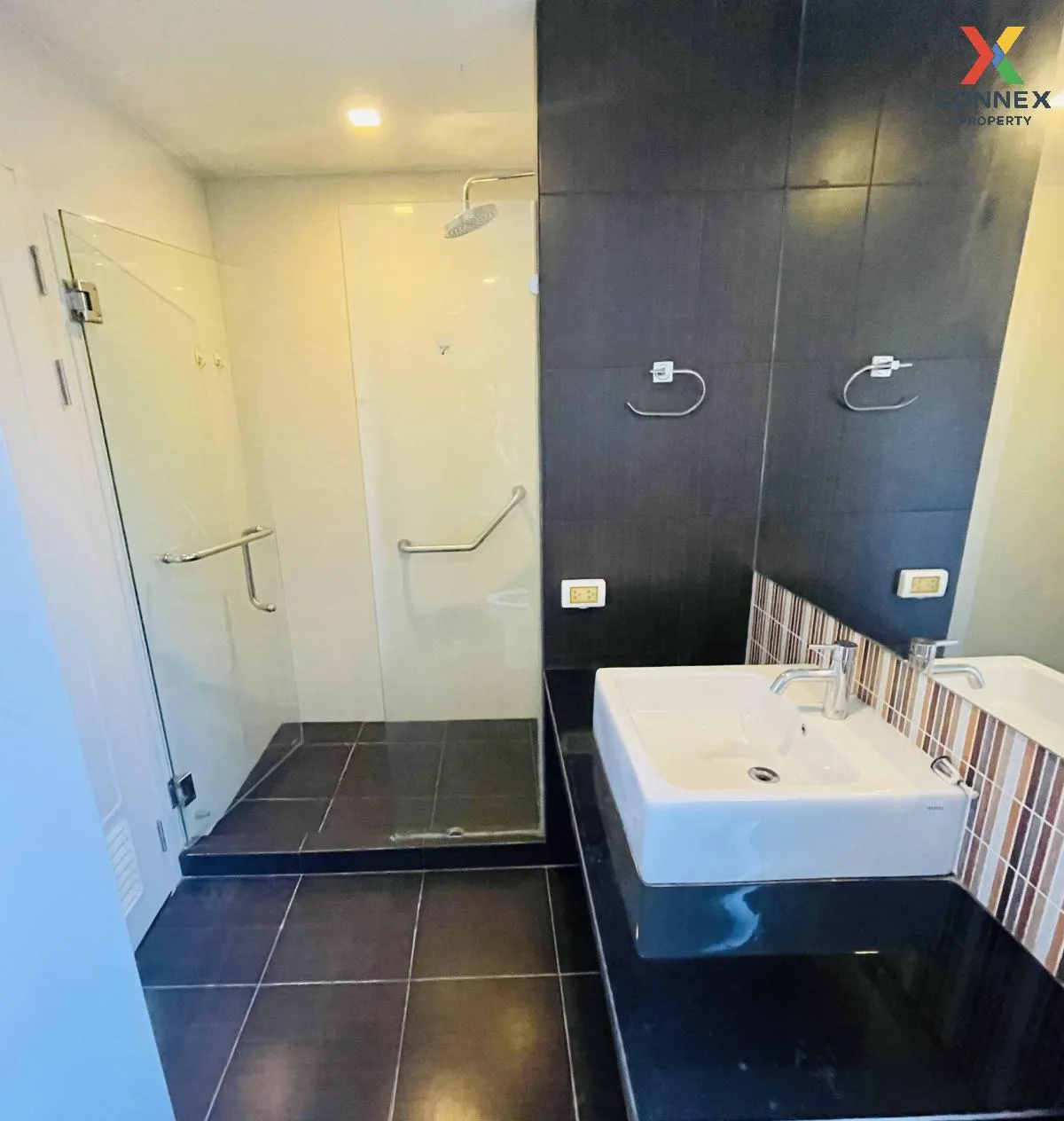 เช่าคอนโด  ทรี คอนโด สุขุมวิท 42 BTS-พระโขนง พระโขนง เขต คลองเตย 