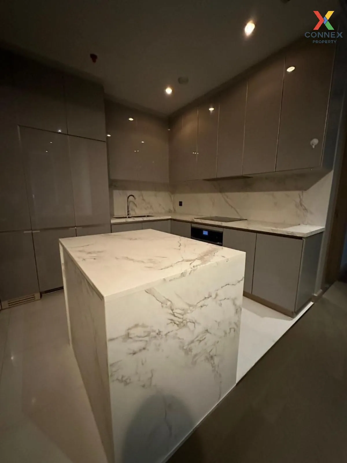 ขายคอนโด  ดิ เอส แอท สิงห์คอมเพล็กซ์ MRT-เพชรบุรี บางกะปิ เขต ห้ว 4