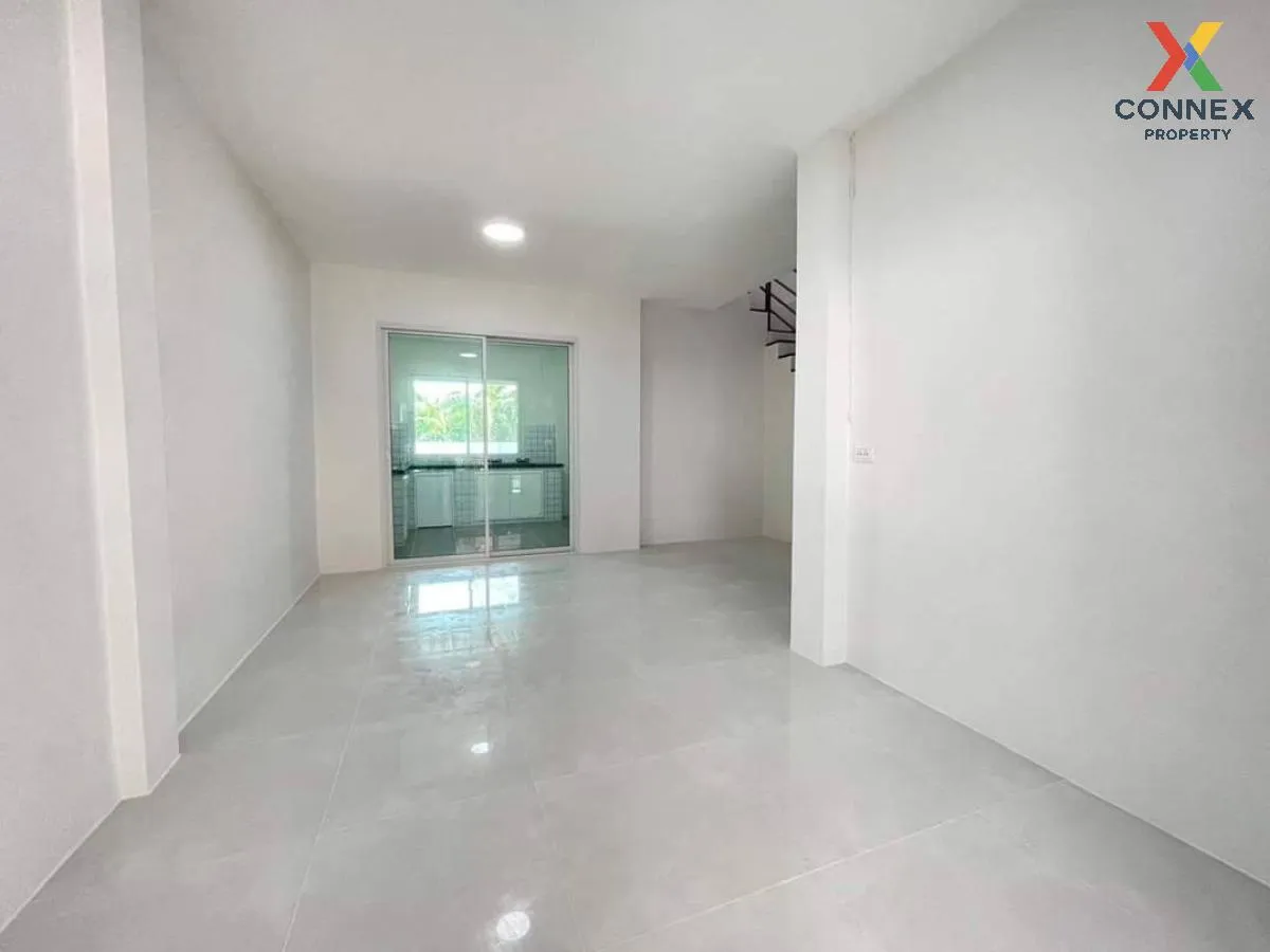 ขายทาวน์เฮ้าส์/ทาวน์โฮม  ทรัพย์ยั่งยืน รีโนเวทใหม่ บางปูใหม่ เมือ 4