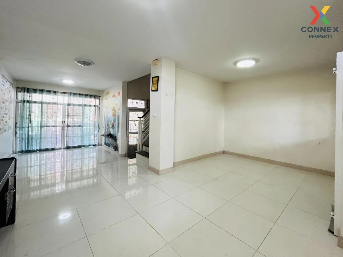 For Sale Townhouse/Townhome  ,  Baan Ruenrudee 5 , Bang Chan , Kh 3