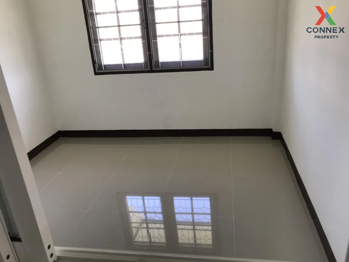 For Sale Townhouse/Townhome  , Lert Ubon Watcharapol Ramintra , c