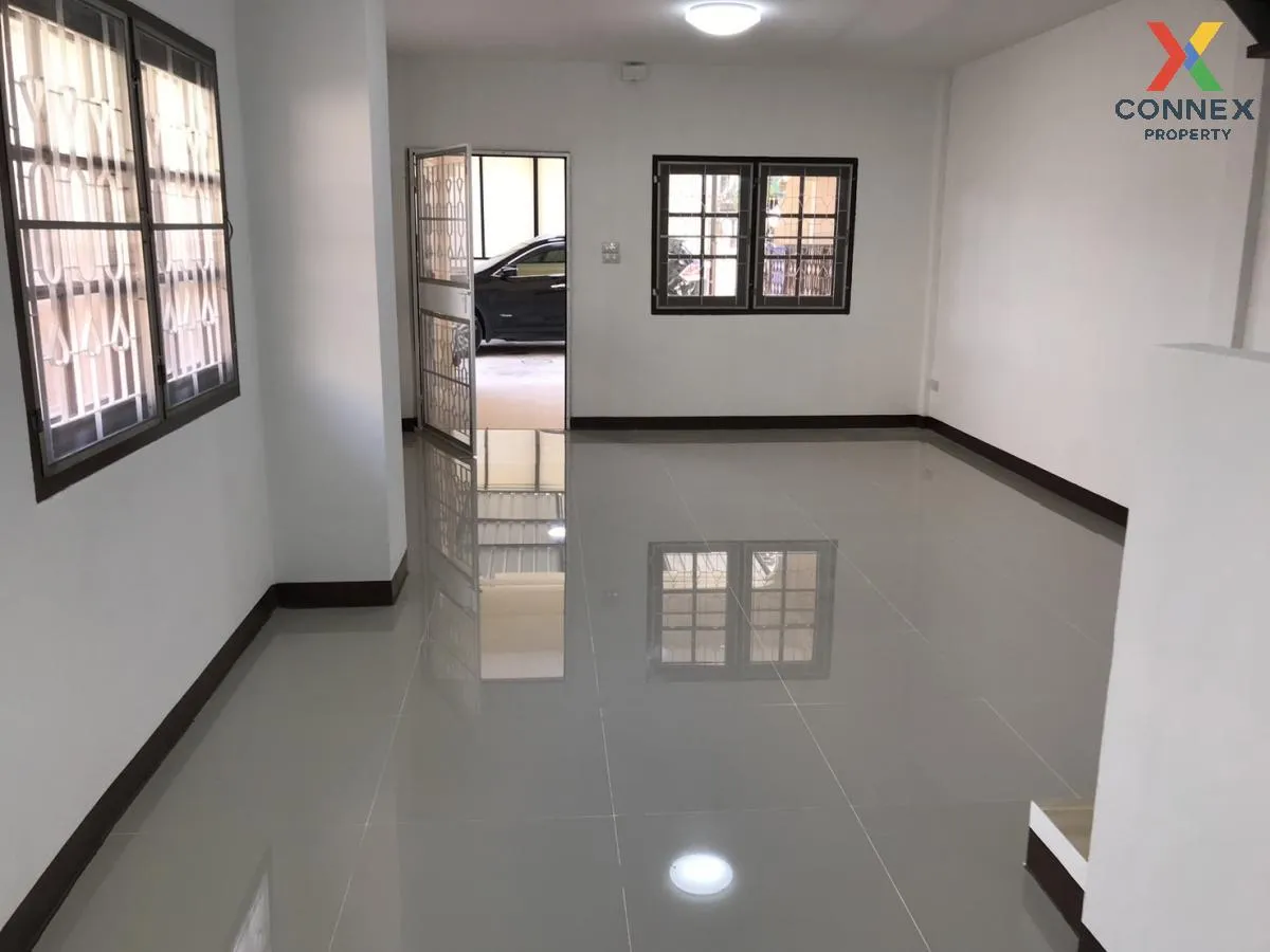For Sale Townhouse/Townhome  , Lert Ubon Watcharapol Ramintra , c 4