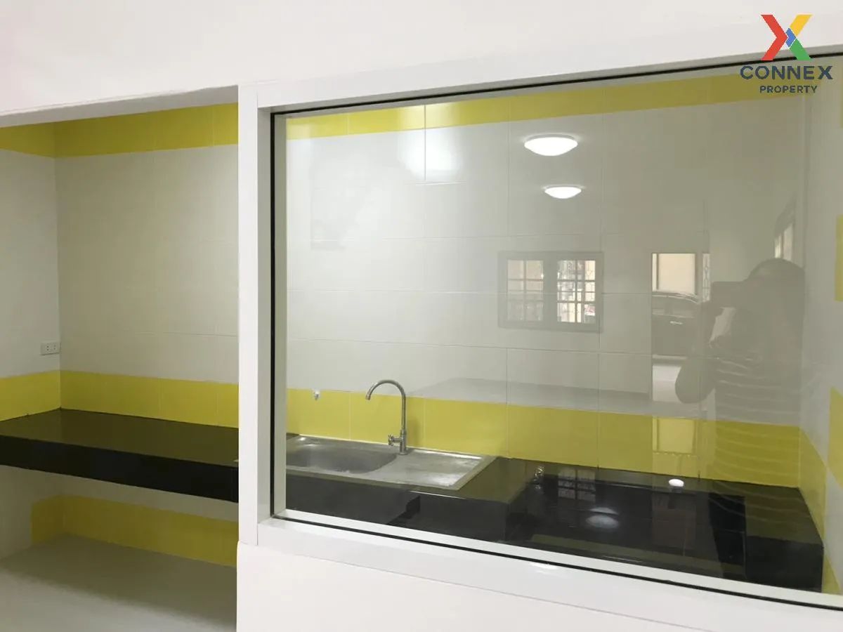 For Sale Townhouse/Townhome  , Lert Ubon Watcharapol Ramintra , c