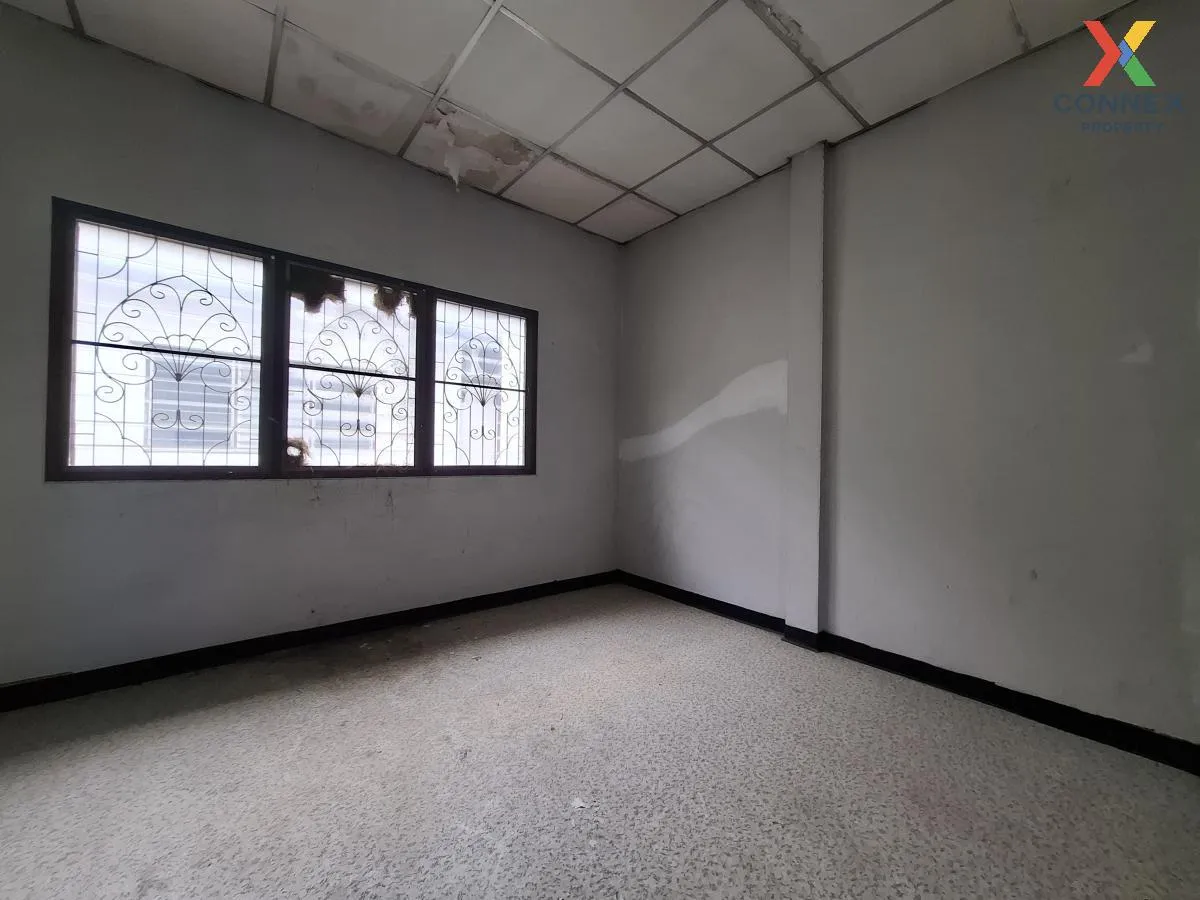 For Sale Townhouse/Townhome  , Lert Ubon Watcharapol Ramintra , T