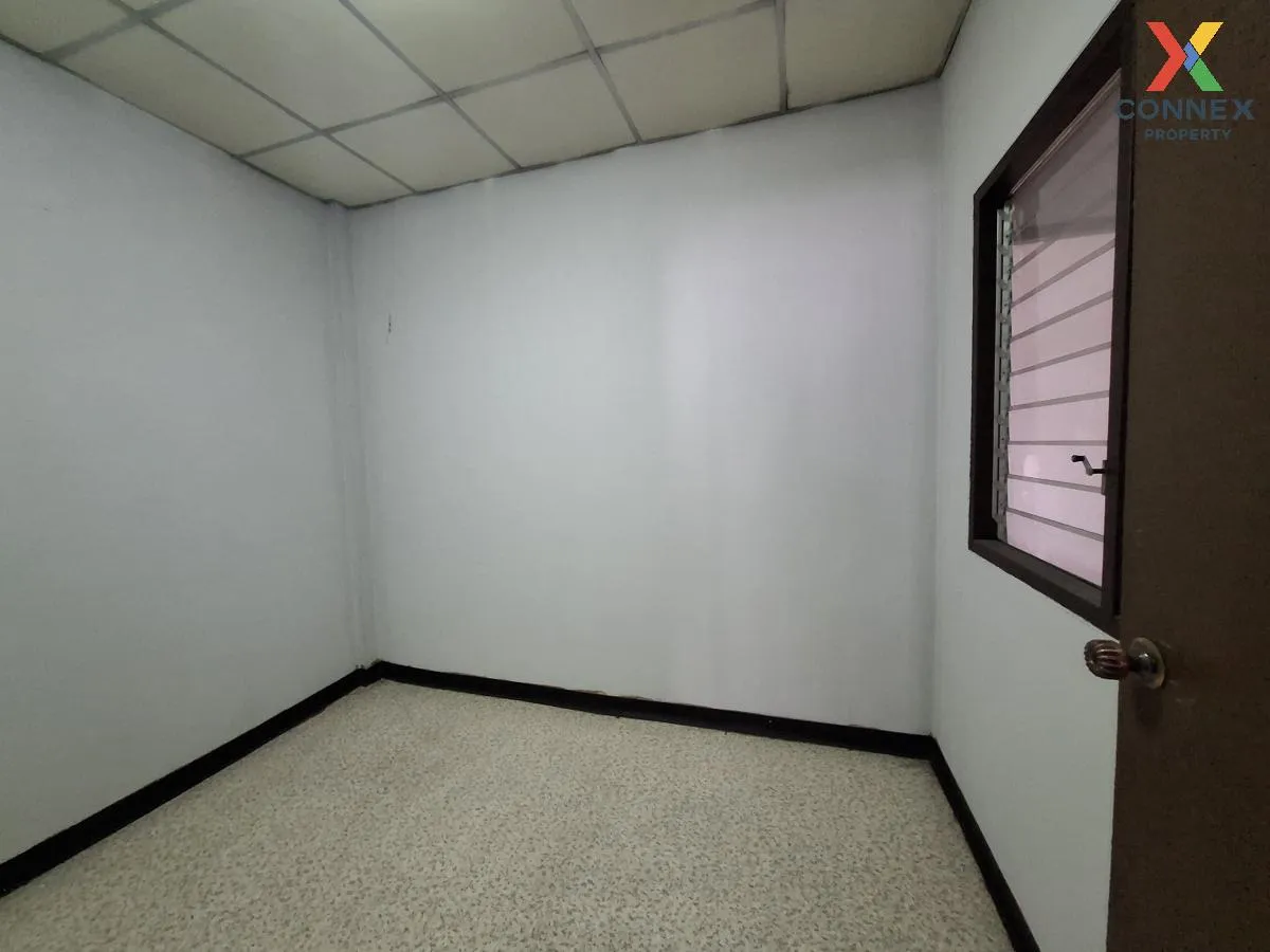 For Sale Townhouse/Townhome  , Lert Ubon Watcharapol Ramintra , T