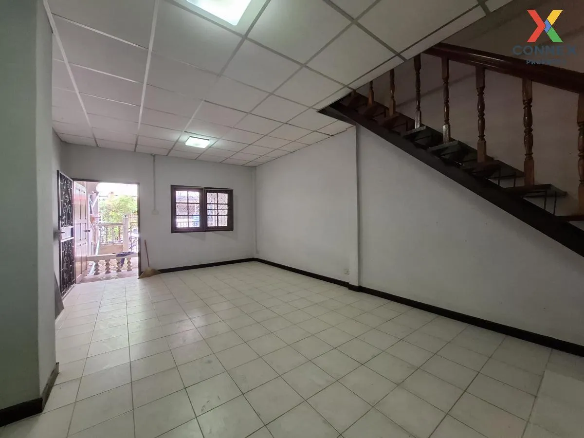 For Sale Townhouse/Townhome  , Lert Ubon Watcharapol Ramintra , T 4