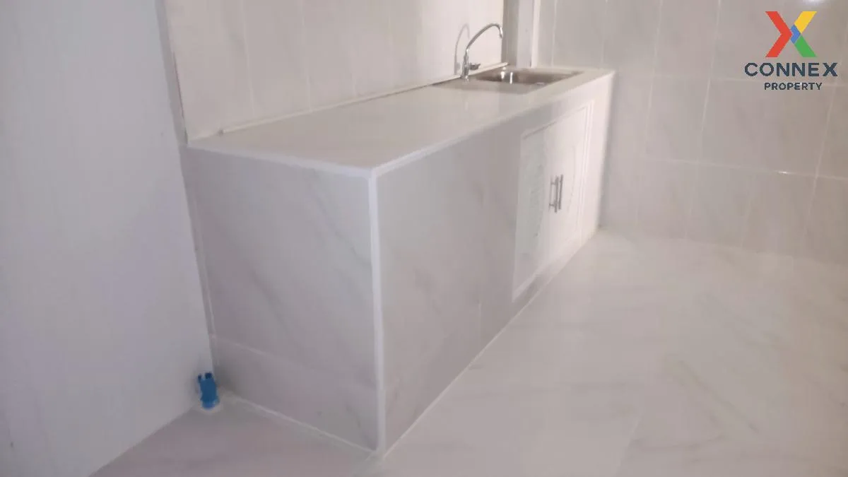 For Sale Townhouse/Townhome  , Baan Air Villa , corner unit , new