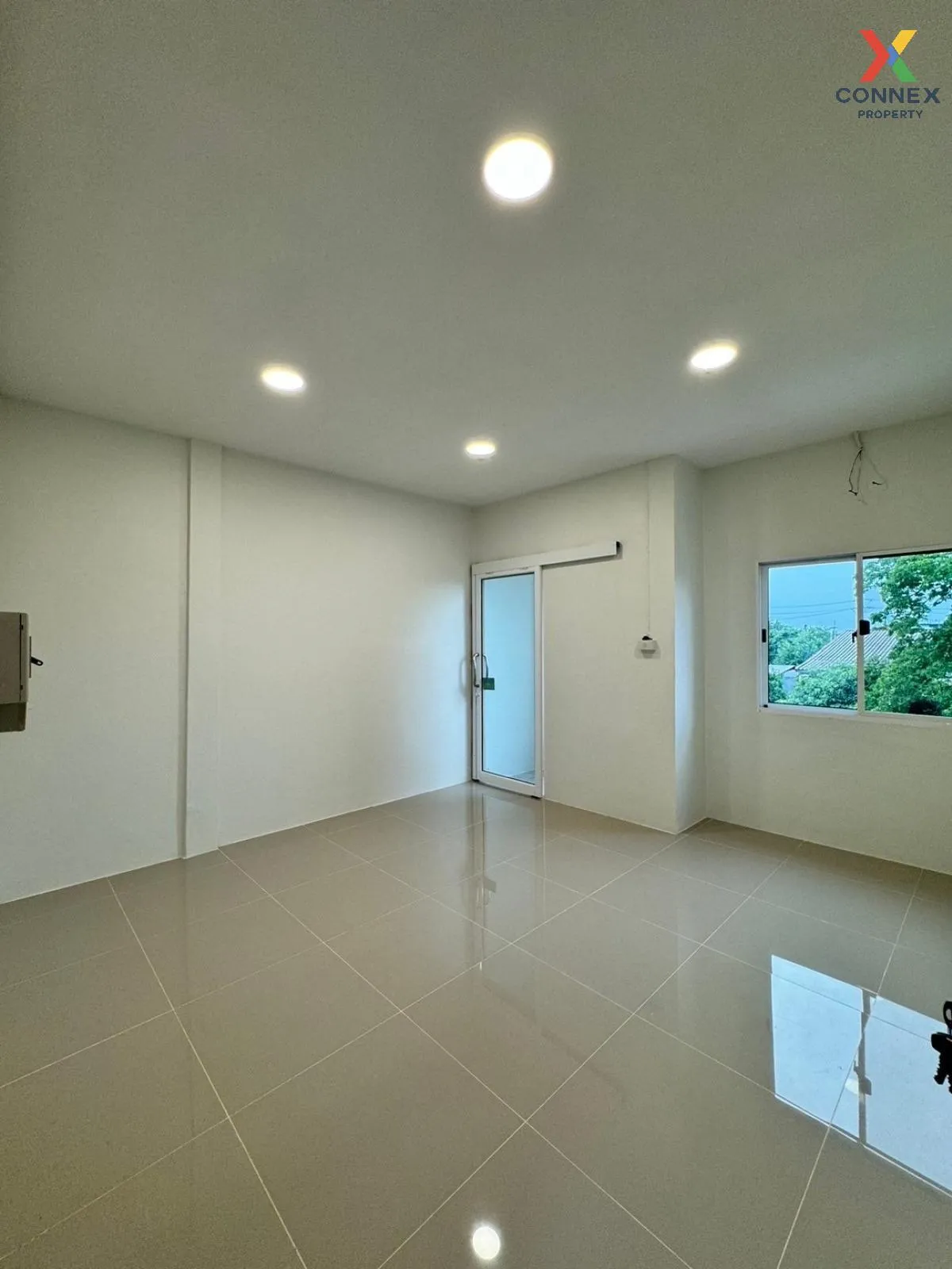 For Sale Townhouse/Townhome  ,  Baan Phasakorn , newly renovated 