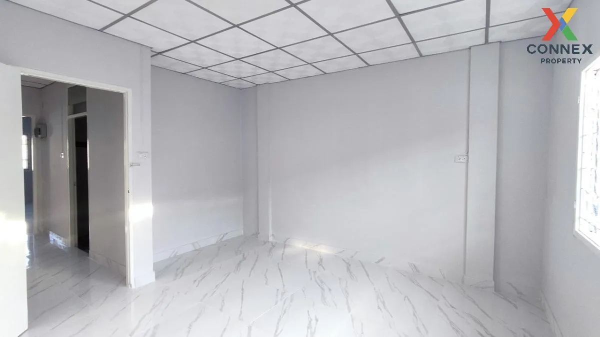 ขายทาวน์เฮ้าส์/ทาวน์โฮม  บ้านไดมอนด์วิลล์ รีโนเวทใหม่ คูคต ลำลูกก