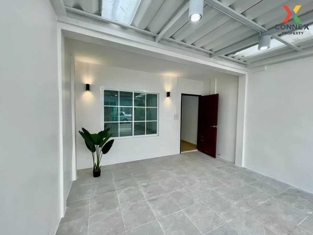 ขายทาวน์เฮ้าส์/ทาวน์โฮม  เค.ซี. การ์เด้นโฮม สามวาตะวันออก เขต คลอ 2