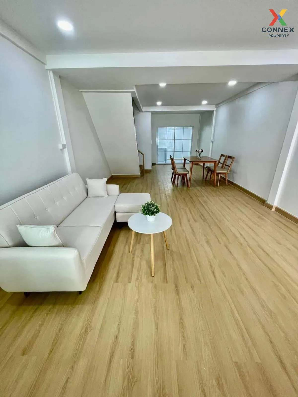 ขายทาวน์เฮ้าส์/ทาวน์โฮม  เค.ซี. การ์เด้นโฮม สามวาตะวันออก เขต คลอ