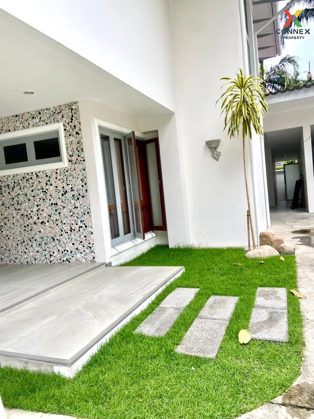 For Rent home, 2 storey, Rajavithi 2 , newly renovated , Sam Sen  3